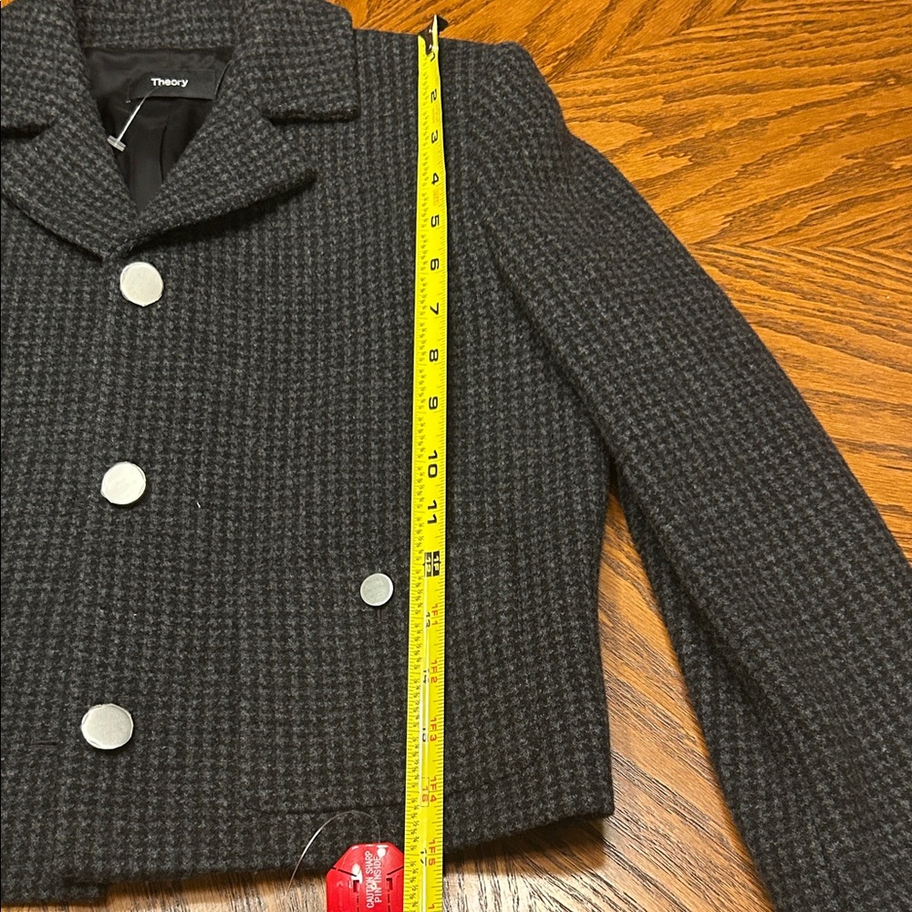 NWT Theory Charcoal Melange Wool-Blend Boxy Crop Jacket. Size 0 - Picture 16 of 17